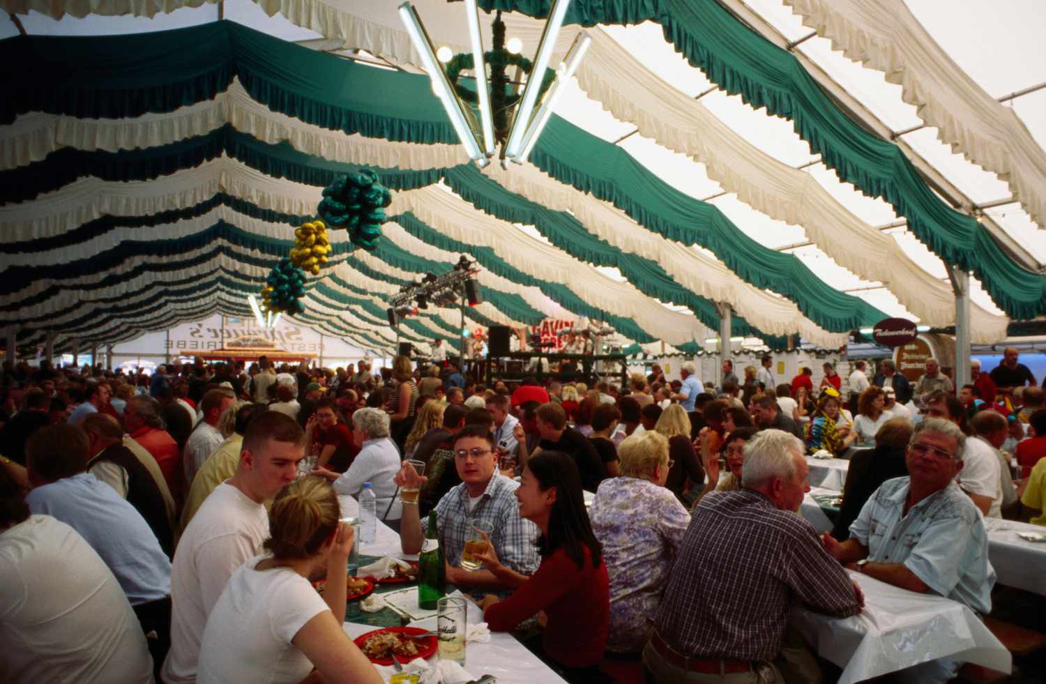 BadduerkheimwurstmarktGettyImages-148585019DennisK.Johnson-a2016a89de54431983c466d6a8523544