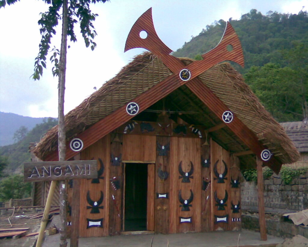 Naga_hut