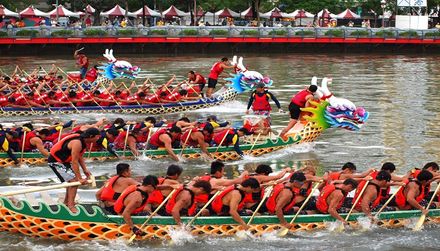 festival-perahu-naga-tradisi-budaya-dan-warisan-lokal-indonesia