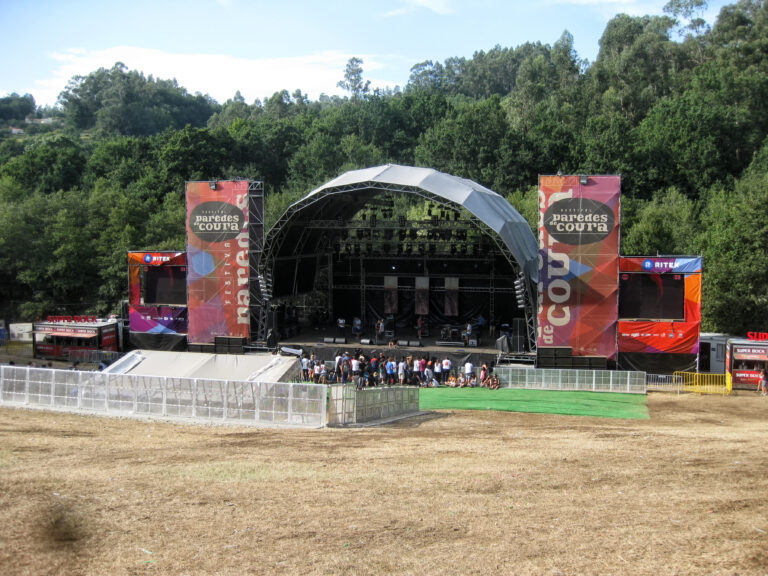 festival-vodafone-paredes-de-coura-perayaan-musik-dan-budaya-portugal