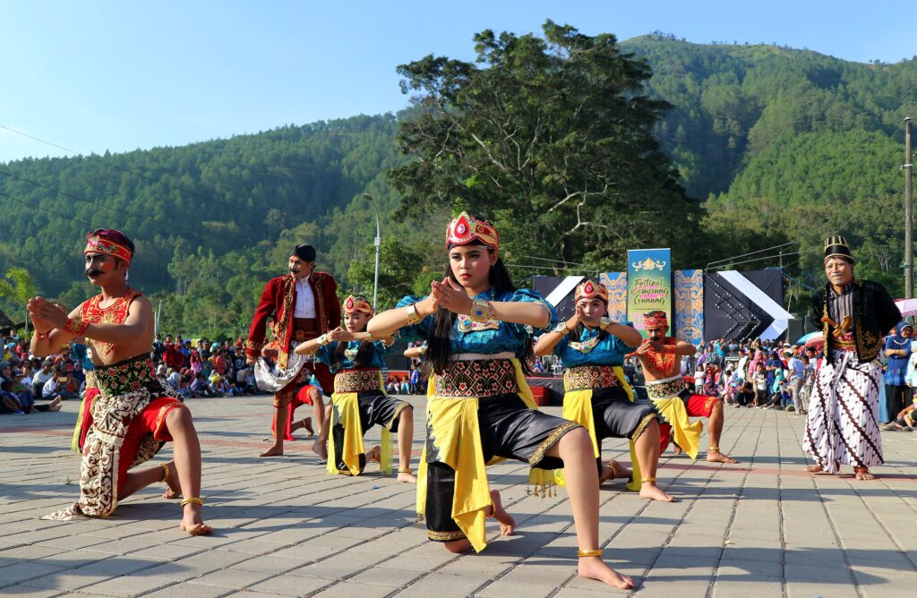keindahan-dan-kebudayaan-festival-nambere