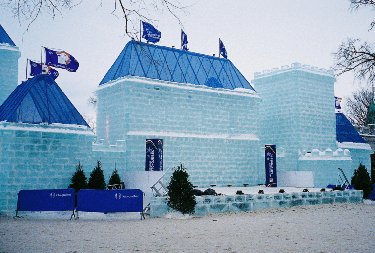 menikmati-keindahan-karnaval-musim-dingin-di-quebec