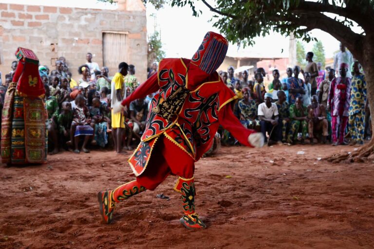 festival-adat-voodoo-di-ouidah-tradisi-dan-warisan-budaya