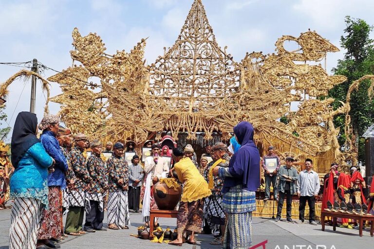 festival-albarus-di-lima-gunung-tradisi-dan-keindahan-alam