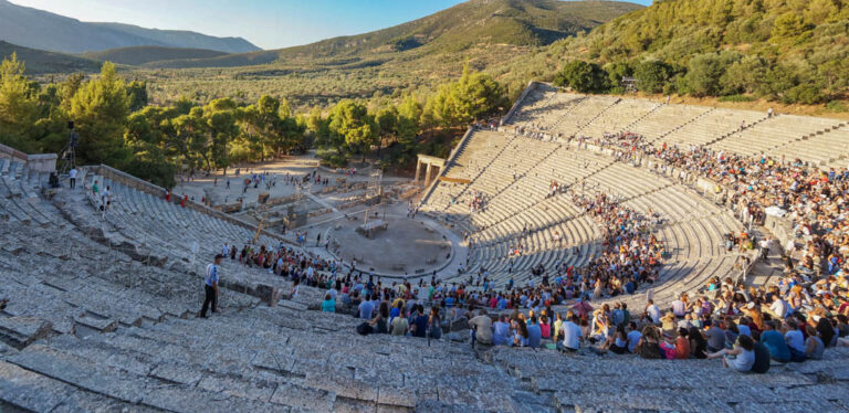 festival-epidaurus-perayaan-seni-dan-budaya-yang-mengagumkan