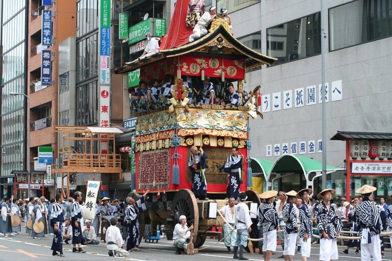 festival-gion-matsuri-di-kyoto-tradisi-dan-keindahan-bersejarah