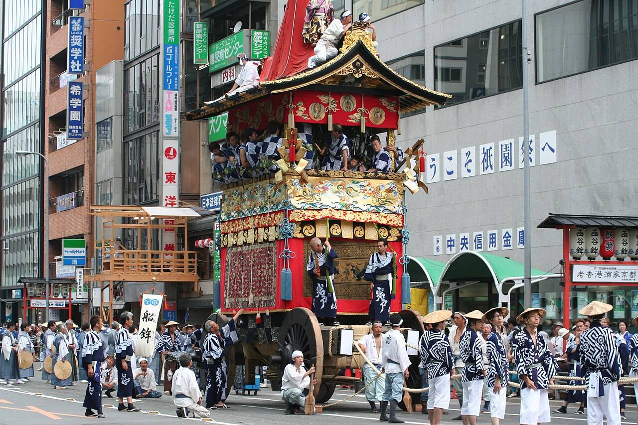 festival-gion-matsuri-di-kyoto-tradisi-dan-keindahan-bersejarah