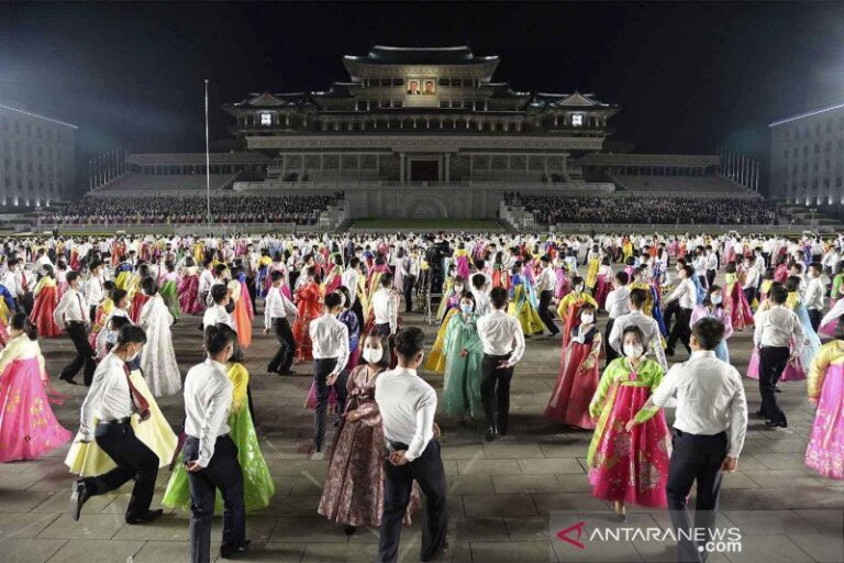festival-hari-lahir-kim-il-sung-perayaan-tradisional-korea-utara