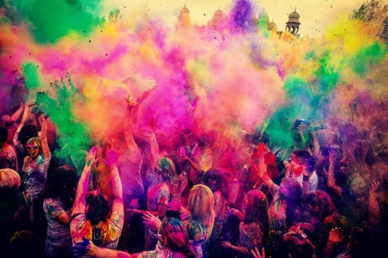 festival-holi-perayaan-warna-dan-kebersamaan-di-india