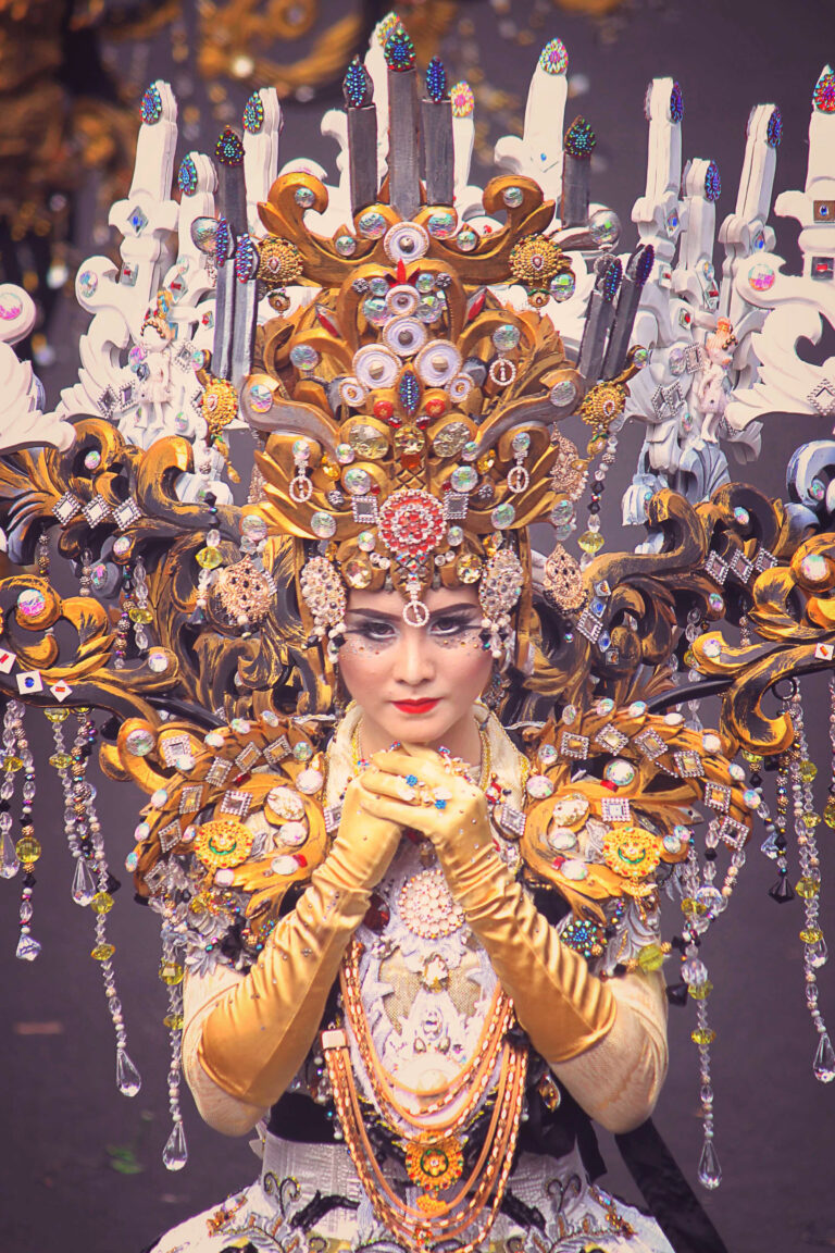 festival-jember-fashion-carnaval-perayaan-warna-dan-kreativitas-di-jember