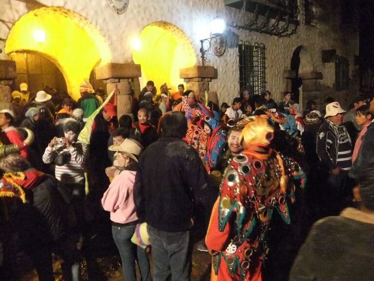 festival-karnaval-humahuaca-perayaan-budaya-dan-tradisi-argentina