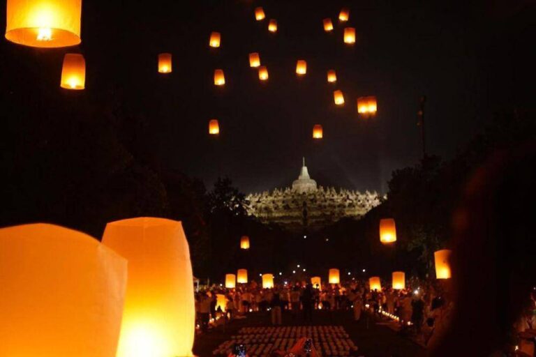 festival-lentera-raksasa-perayaan-lampu-tradisional-di-indonesia