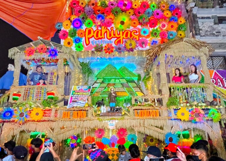 festival-pahiyas-perayaan-warna-warni-di-san-isidro-filipina