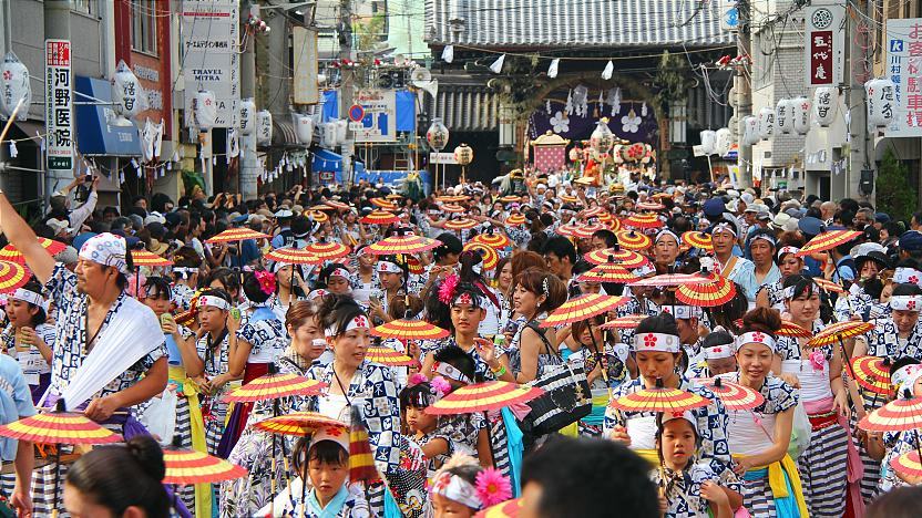 festival-tenjin-matsuri-osaka-perayaan-tradisional-yang-menarik