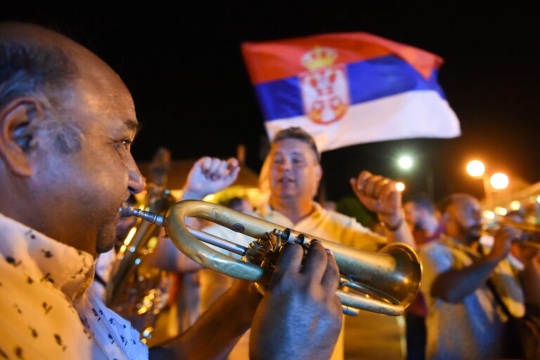 festival-trumpet-guca-perayaan-musik-tradisional-serbia