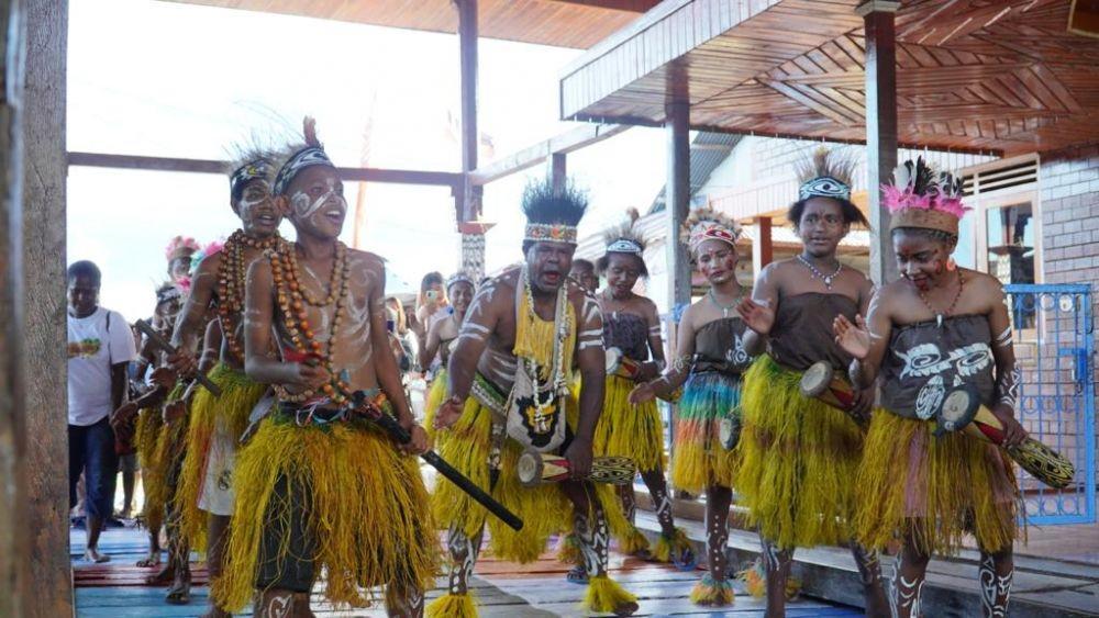 festival-ulat-sutra-perayaan-tradisional-di-indonesia