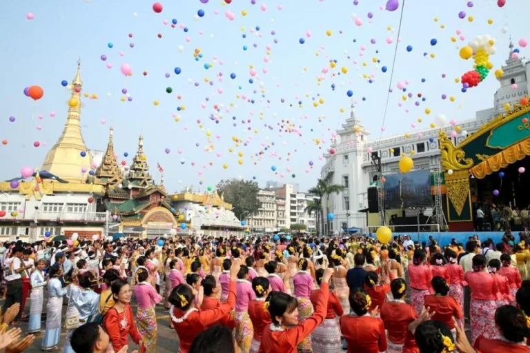 menikmati-keindahan-dan-tradisi-festival-thingyan-di-myanmar