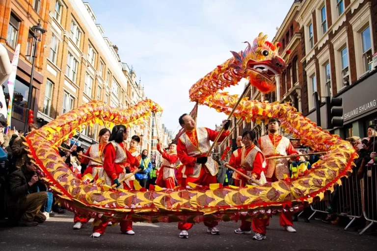 perayaan-festival-musim-semi-dan-tahun-baru-imlek-di-indonesia