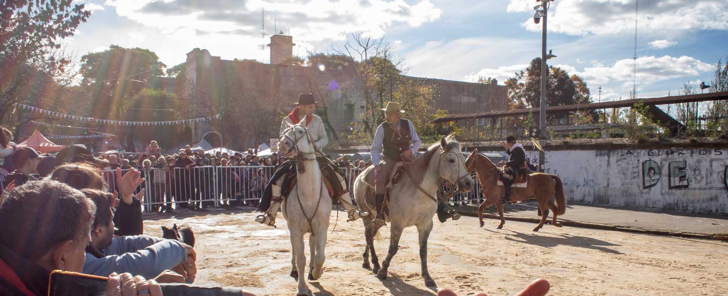 feria-de-mataderos-tradisi-budaya-dan-kerajinan-argentina