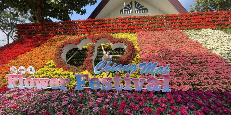 festival-bunga-chiang-mai-perayaan-warna-warni-di-kota-tua