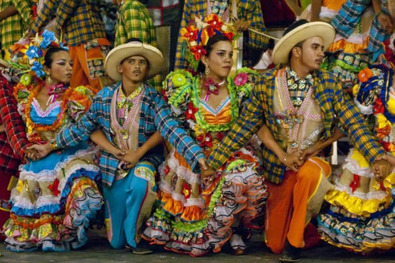 festival-cachaca-perayaan-tradisional-dan-budaya-brasil