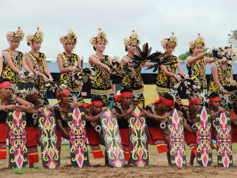 festival-erau-kertanegara-di-tenggarong-tradisi-dan-budaya-lokal