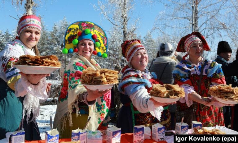 festival-maslenitsa-perayaan-tradisional-pancake-rusia