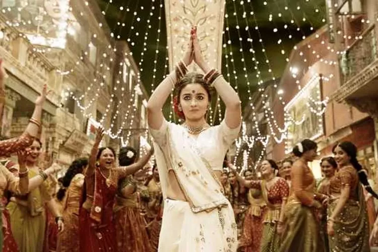festival-navratri-perayaan-tradisional-india-yang-penuh-semangat