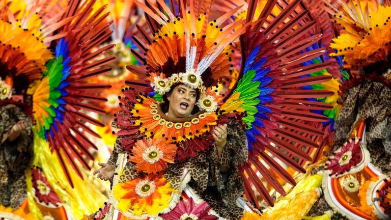 karnaval-rio-de-janeiro-perayaan-warna-warni-dan-tradisi-brasil