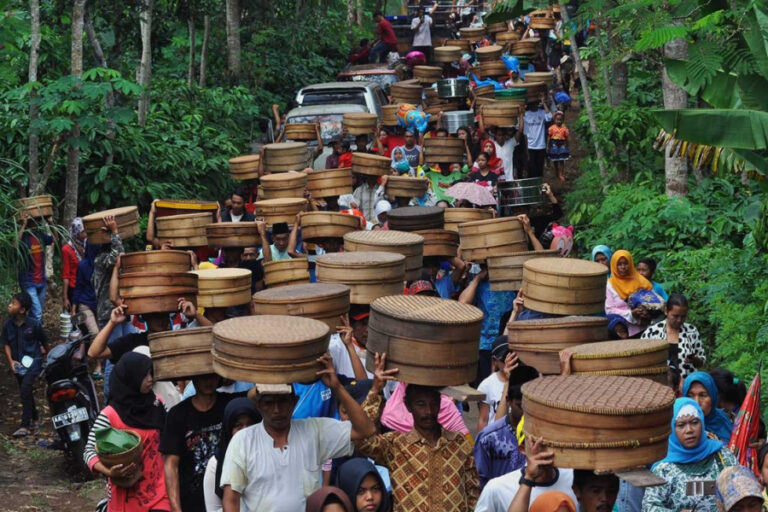 mengenal-upacara-adat-nyadran-tradisi-dan-maknanya-dalam-budaya-jawa