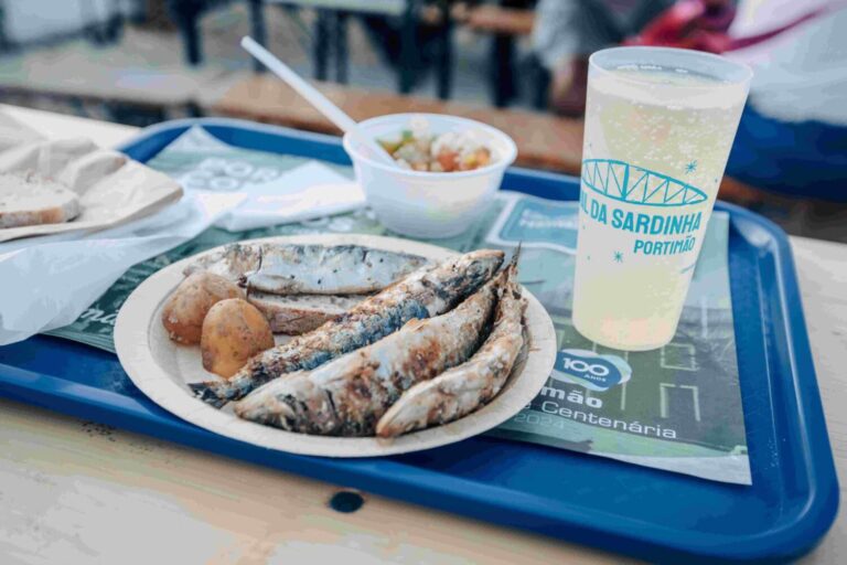 festival-makanan-sardinha-di-portimao-perayaan-rasa-laut-tradisional