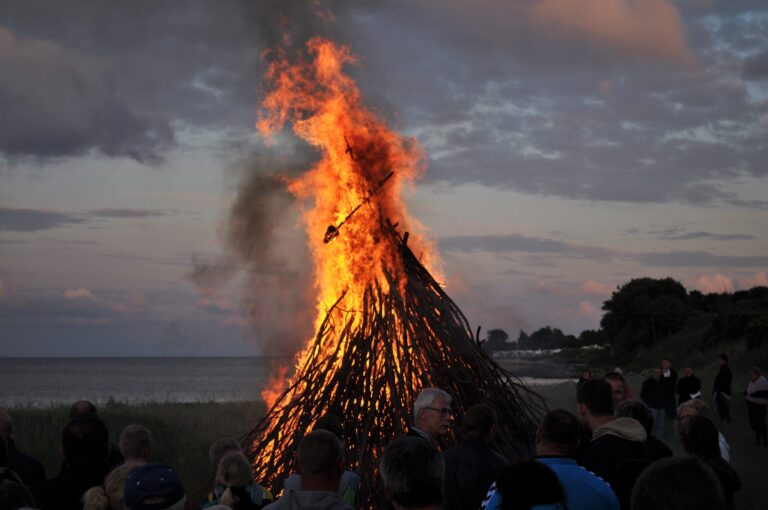 festival-sankt-hans-tradisi-dan-perayaannya-di-denmark