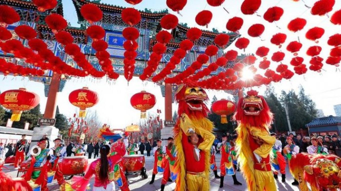 festival-tet-perayaan-tahun-baru-imlek-di-indonesia