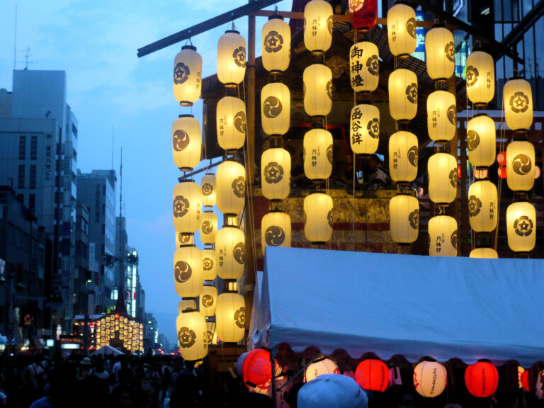 gion-matsuri-festival-tradisional-jepang-yang-bersejarah