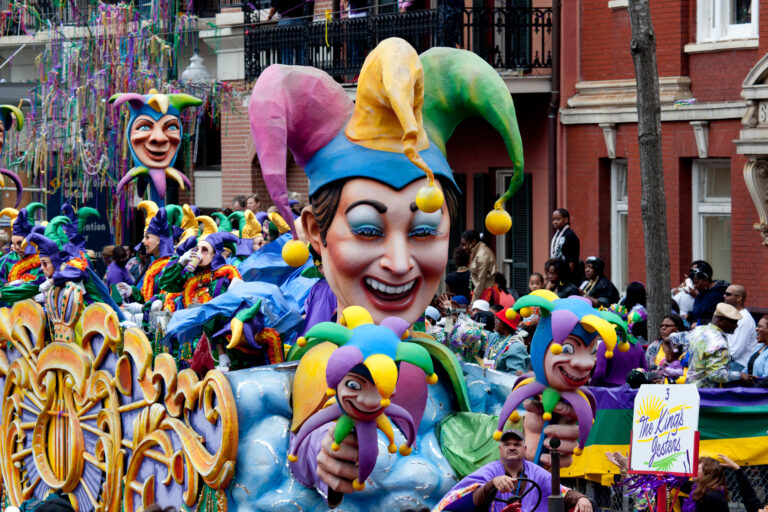 mardi-gras-di-new-orleans-perayaan-tradisional-yang-meriah