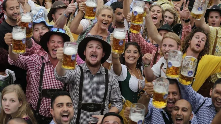 oktoberfest-argentina-perayaan-tradisional-bavaria-di-negeri-tango