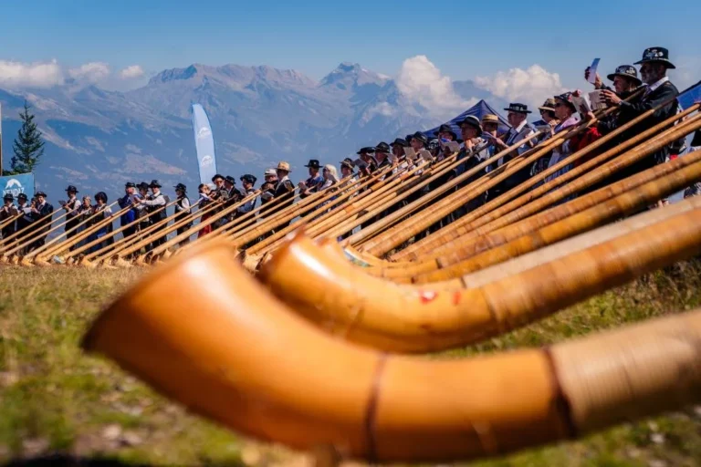 festival-alphorn-internasional-perayaan-musik-tradisional-global
