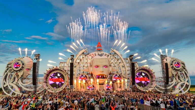 festival-hari-rusa-kutub-tradisi-dan-keunikan-budaya-indonesia