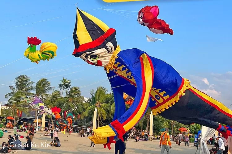 festival-layang-layang-bali-perayaan-warna-warni-di-langit-pulau