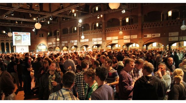 festival-pint-bokbier-perayaan-bir-tradisional-belanda-di-indonesia