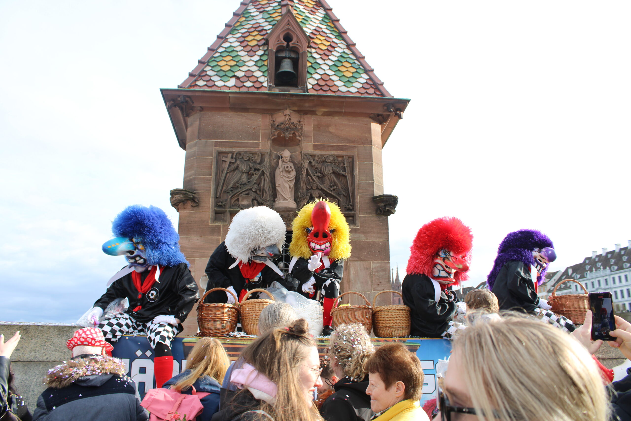 karnaval-basel-fasnacht-tradisi-meriah-di-kota-swiss