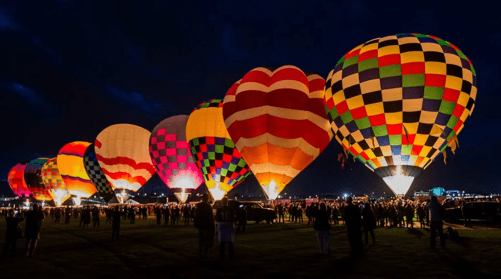 keindahan-dan-keunikan-fiesta-balon-internasional-albuquerque