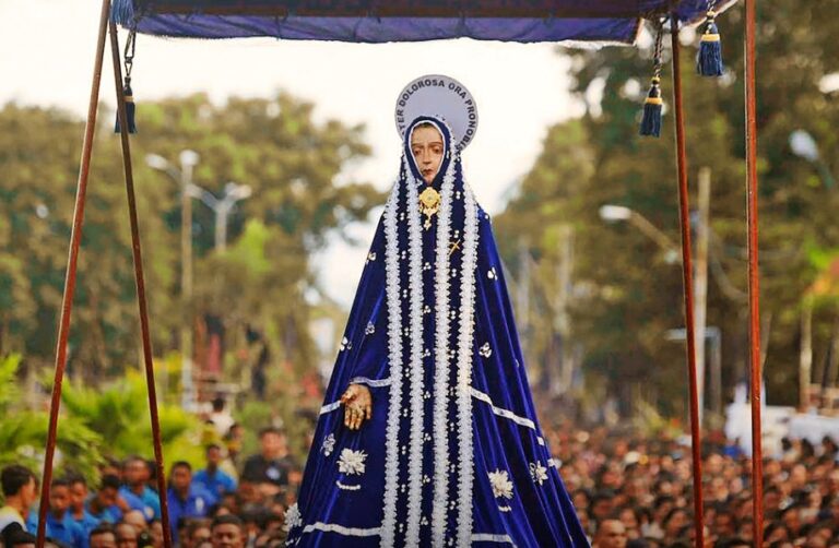 mengenal-tradisi-dan-perayaan-semana-santa-di-indonesia