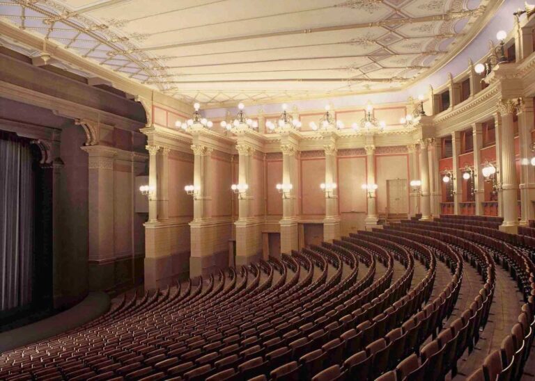 festival-bayreuth-tradisi-seni-opera-wagner-di-jerman