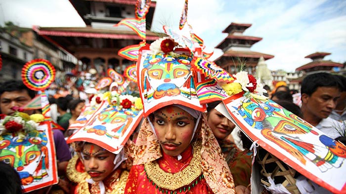 festival-gai-jatra-tradisi-perayaan-kehidupan-dan-kenangan-di-nepal