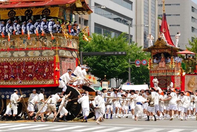 gion-matsuri-festival-tradisional-jepang-yang-bersejarah